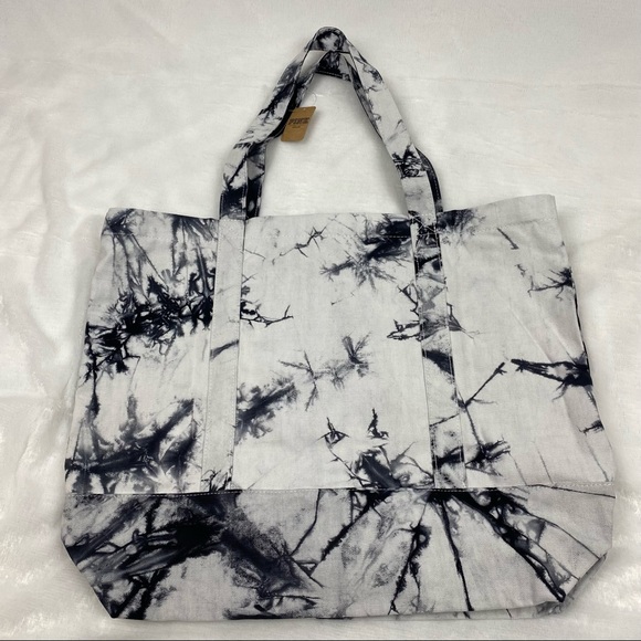 NWT PINK Tie-Dye Tote Bag - Picture 9 of 15